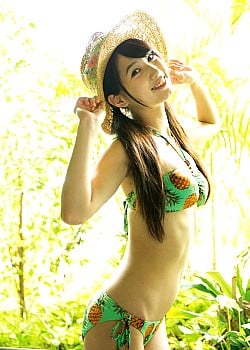 Yuka Ueno image 1 of 3