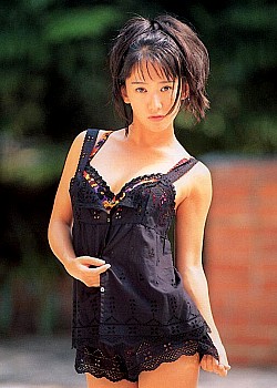 Yuko Sakaki image 1 of 4