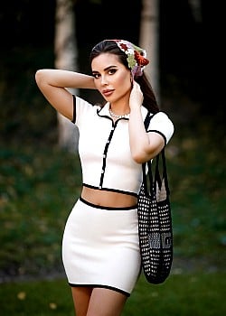 Yulia Mikhalkova image 4 of 4