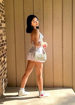 Yulia Moua image 2 of 2