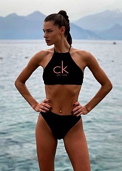 Yuliana Dementyeva image 3 of 3
