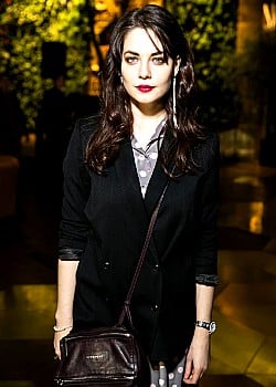 Yuliya Snigir image 2 of 3