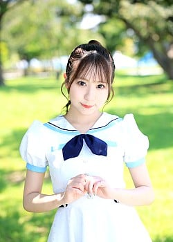 Yumeka Kobayashi image 3 of 3