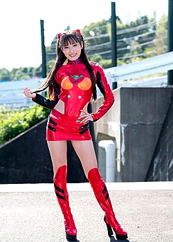Yumi Hikichi image 4 of 4