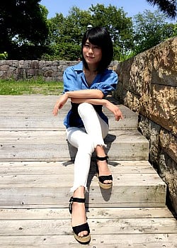 Yumi Yoshino image 2 of 4