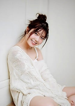 Yuna Hoshino image 1 of 1