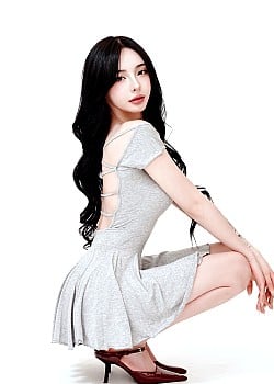 Yuna Karimova image 2 of 4