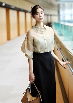 Yuna Kono image 3 of 4