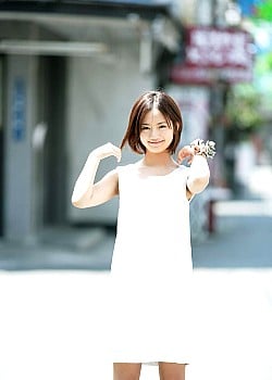 Yuri Nakamura image 2 of 3