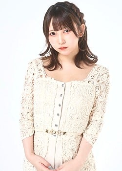 Yuria Takaki image 2 of 4
