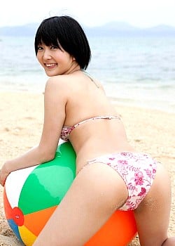 Yurika Kubo image 2 of 4