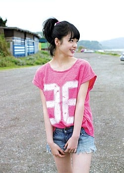 Yurina Hirate image 2 of 2