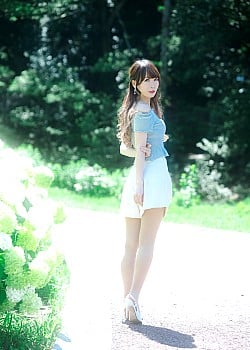 Yurina Yasaka image 3 of 4