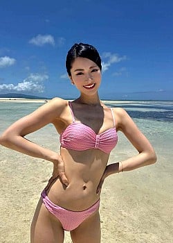 Yuriya Sakai image 1 of 4