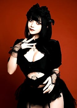 Yuriyuri image 2 of 3