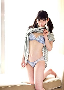 Yuuna Himekawa image 2 of 3