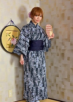 Yuzu Sumeragi image 2 of 4