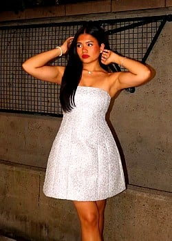 Zaira Ladisla image 1 of 1