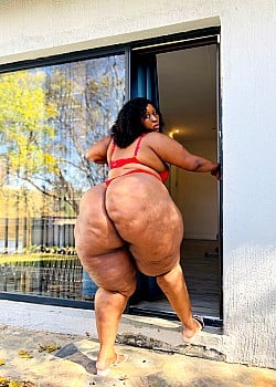 Zama The Butt image 3 of 3