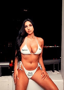 Zara Jordan image 2 of 4
