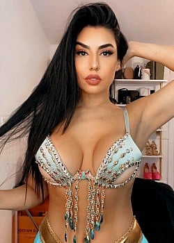 Zara Zaher image 1 of 2
