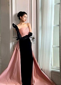 Zhang Jingyi image 3 of 4