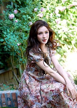 Zhang Yu Xi image 1 of 2