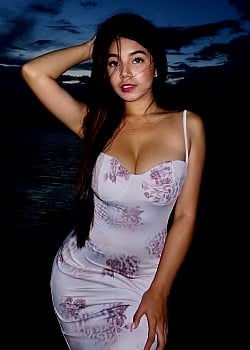 Zione Quinn image 3 of 3