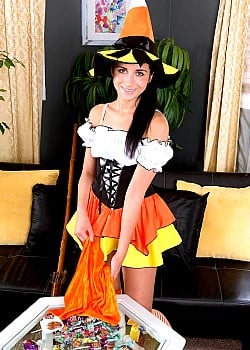 Zoey Cortes image 2 of 4