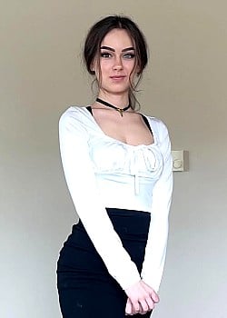 Zyla  Vale image 1 of 2