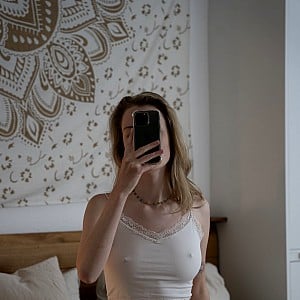 ASMR Emily