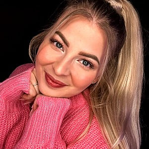 ASMR Janina