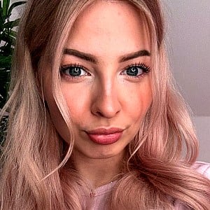 ASMR Janina
