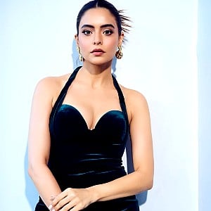Aamna Sharif