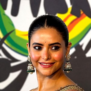 Aamna Sharif