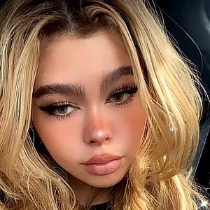 Addison Riecke