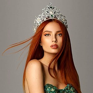 Adela Maderycova