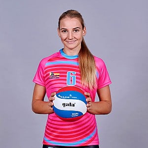 Adela Stavinohova