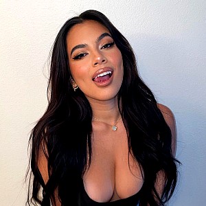 Adelaine Morin