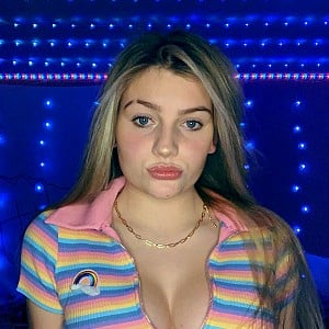 Adele Cash