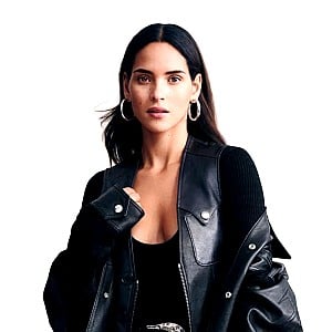 Adria Arjona