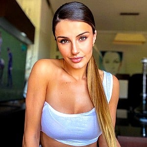 Adriana Pozueco