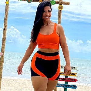 Adriane Lemos