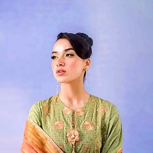Aena Khan