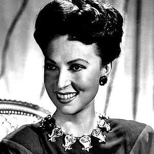 Agnes Moorehead