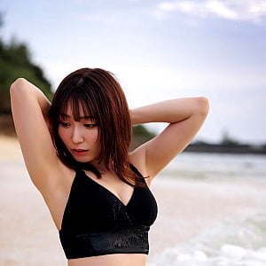 Aina Suzuki