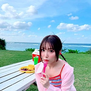 Aina Suzuki