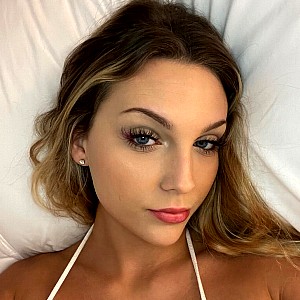 Ainsley Renee