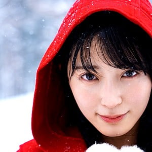 Airi Sato (Gravure Idol)