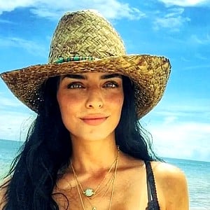Aislinn Derbez